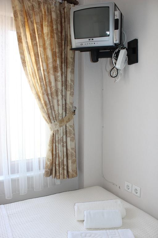 Uysal Pansiyon Bozcaada Room photo